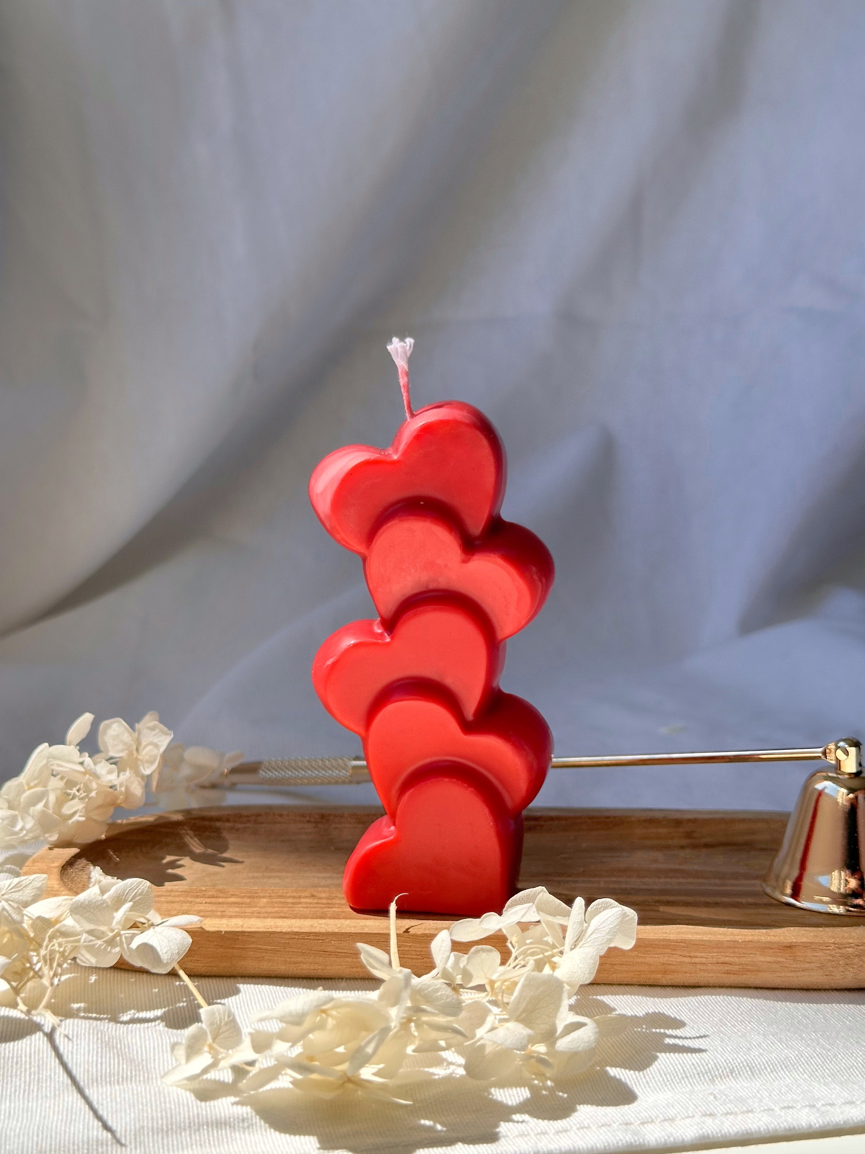 BOUGIE "PILE DE COEURS"